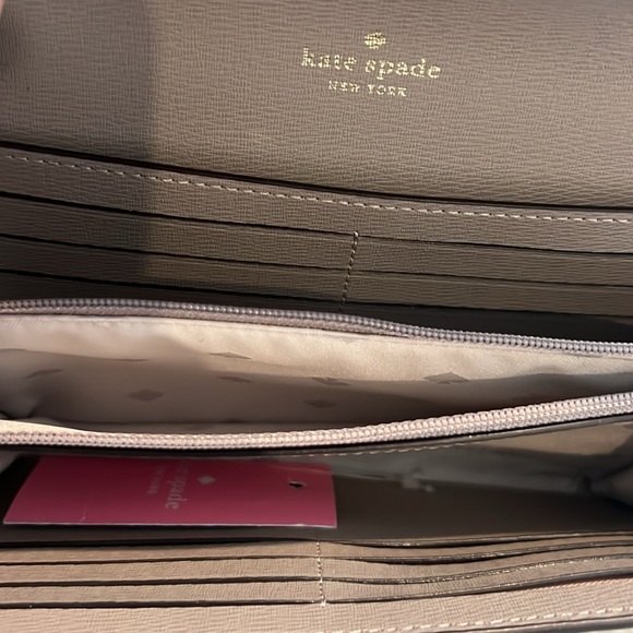 Kate Spade taupe crossbody NWT/NWOT - Picture 2 of 7
